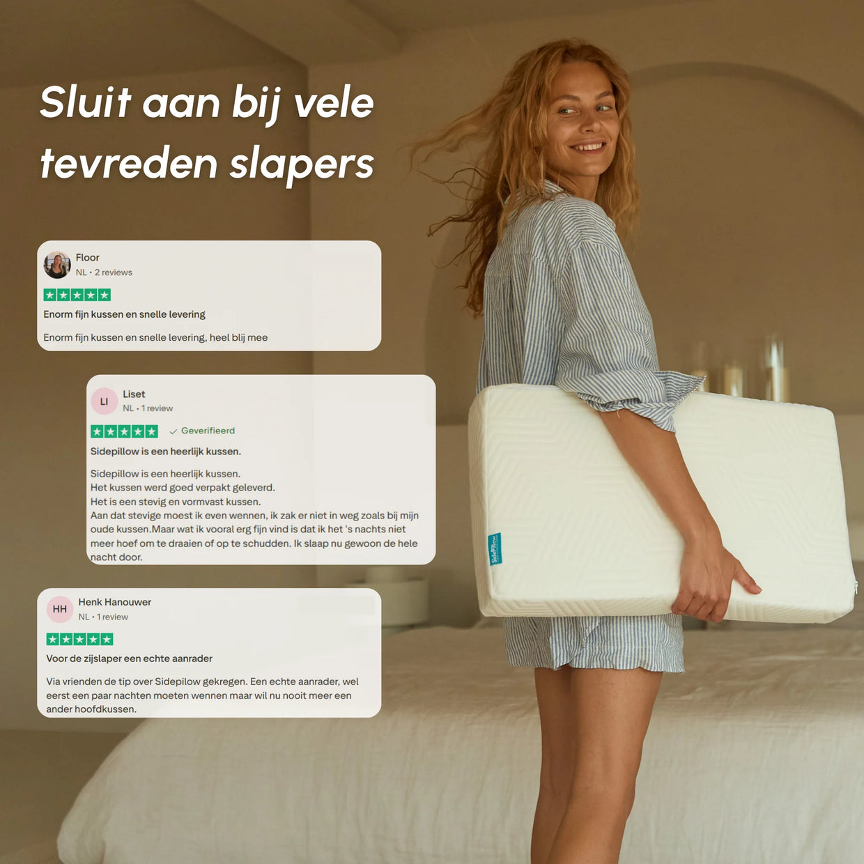 Vrouw houdt een rechthoekig SidePillow hoofdkussen vast naast klantreviews van tevreden zijslapers.